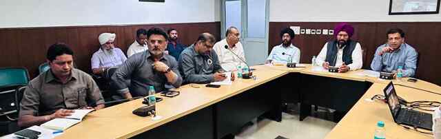निकाय मंत्री बलकार सिंह ने मानसून में जल निकासी और बुनियादी सुविधाओं के प्रति अधिकारियों को दिए निर्देश