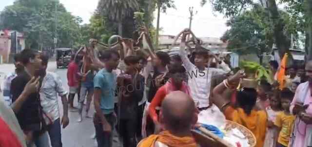 इस जगह पर हर साल लगता है सांपों का मेला
