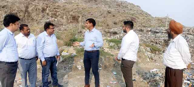 Jalandhar : डीसी ने वरियाना डंप का किया दौरा, जल्द शुरू होगी बायो माइनिंग