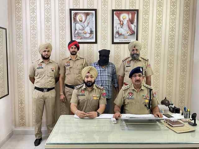 Punjab : महिला से  1.40 करोड़ की धोखाधड़ी करने वाला साइबर ठग गिरफ्तार