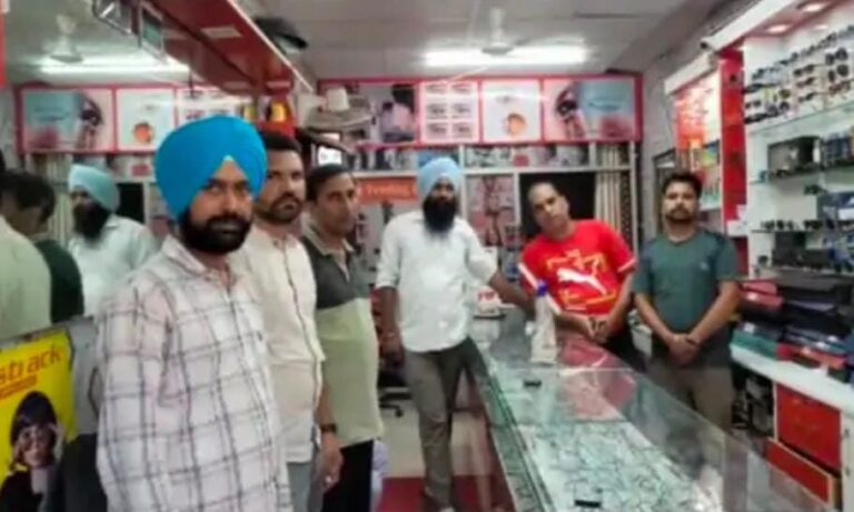 Punjab : दिनदहाड़े श्री गणेश ऑप्टिकल की दुकान से 35 हजार की नगदी लेकर चोर फरार