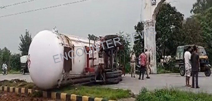 Punjab : नेशनल हाईवे पर गैस से भरा टैंकर पलटा