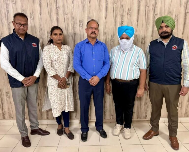 Punjab : रिश्वत लेने के आरोप में Inspector Jatinderpal Singh गिरफ्तार