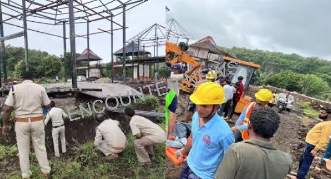 निर्माणाधीन फॉर्म हाउस की गिरी छत, 5 के शव बरामद, रेस्क्यू जारी