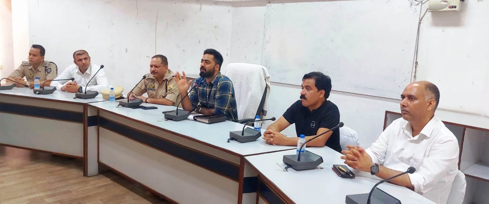 नशा मुक्ति एवं पुनर्वास केंद्रों का नियमित निरीक्षण करेंगे प्रशासनिक अधिकारी