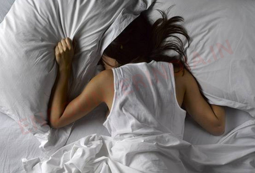 सुबह जल्दी उठने में होती है परेशानी? ये 7 Tips अपनाएं और जागें तरोताजा