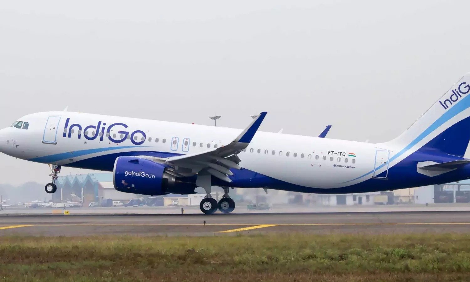 IndiGo फ्लाइट को बम से उड़ाने की मिली धमकी