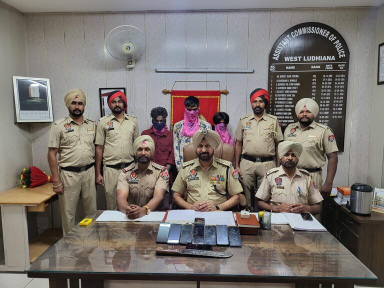 Punjab : 4 बाइक व 8 मोबाइल फ़ोन सहित 3 गिरफ्तार