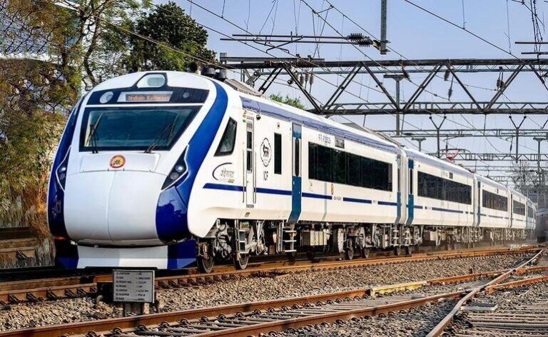 Vande Bharat Train पर हुई पत्थरबाजी, RPF ने की नाकाबंदी