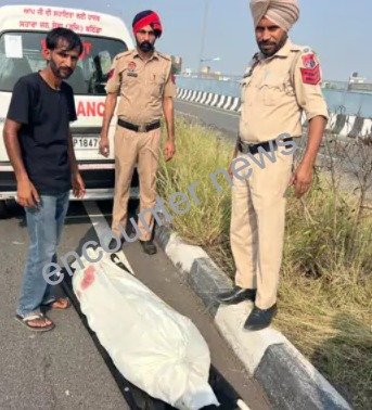 Punjab : अज्ञात वाहन ने व्यक्ति को मारी टक्कर, मौ’त, देखें वीडियो