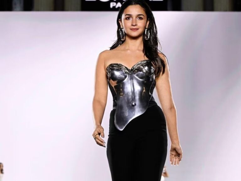Alia Bhatt की Grand Entry ने Ramp पर बिखेरा जलवा, लोग हुए दीवाने
