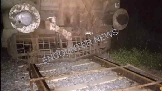 Train पलटाने की साजिश : ट्रैक पर मिली लोहे की छड़ें और फ्रेम
