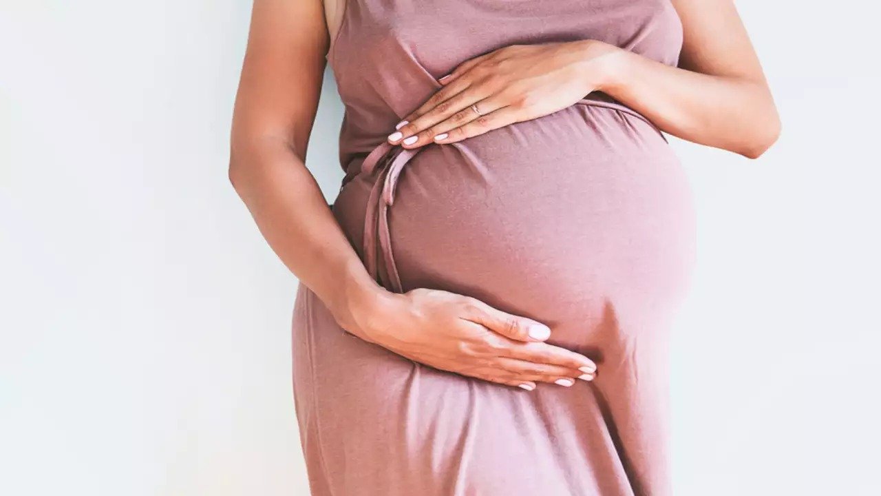 आप Pregnant? और व्रत रखने की सोच रही हैं, ये Tips रखेंगे आपको Safe