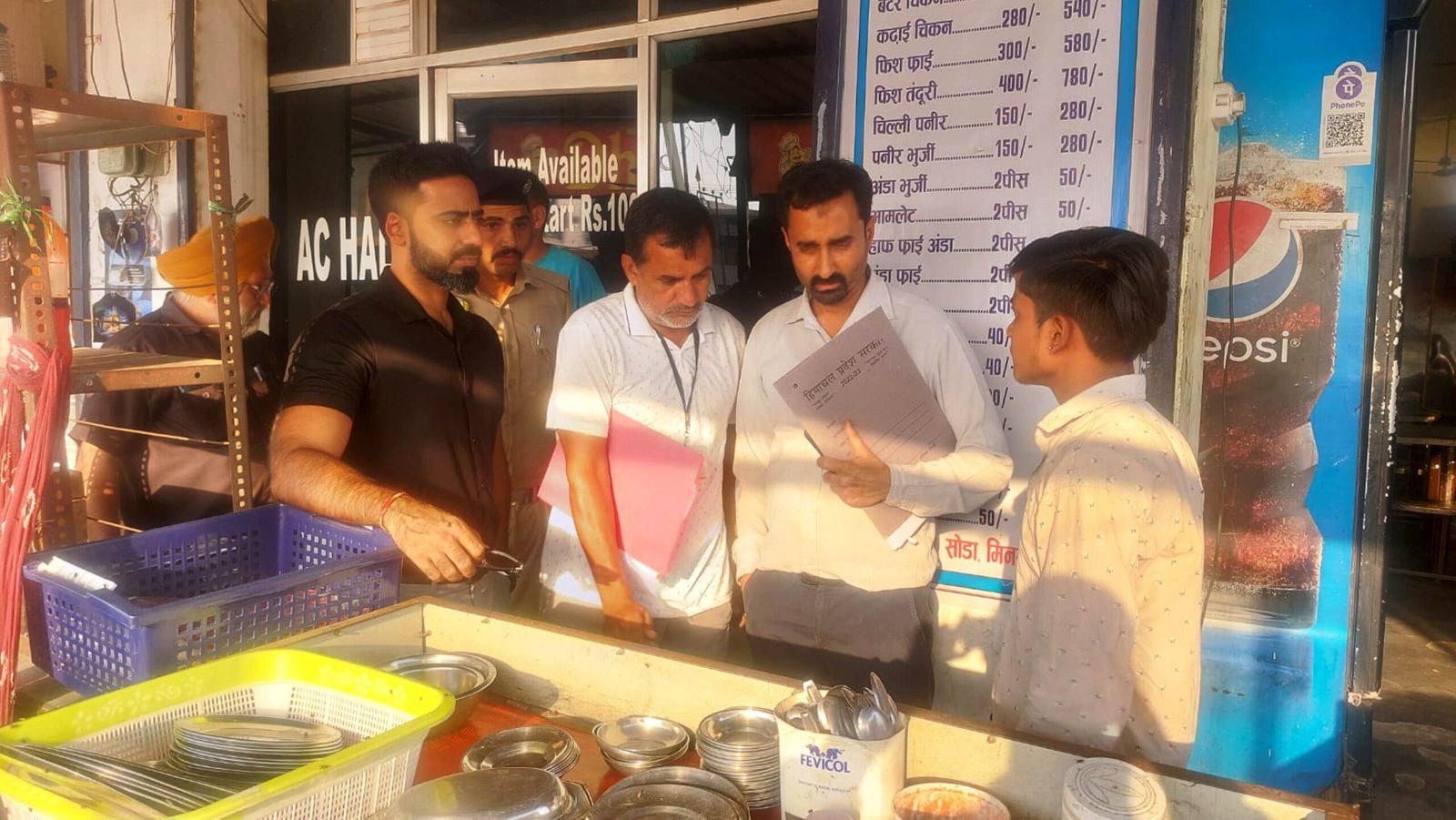 उपायुक्त ने बाल मजदूरी की रोकथाम को किया औचक निरीक्षण