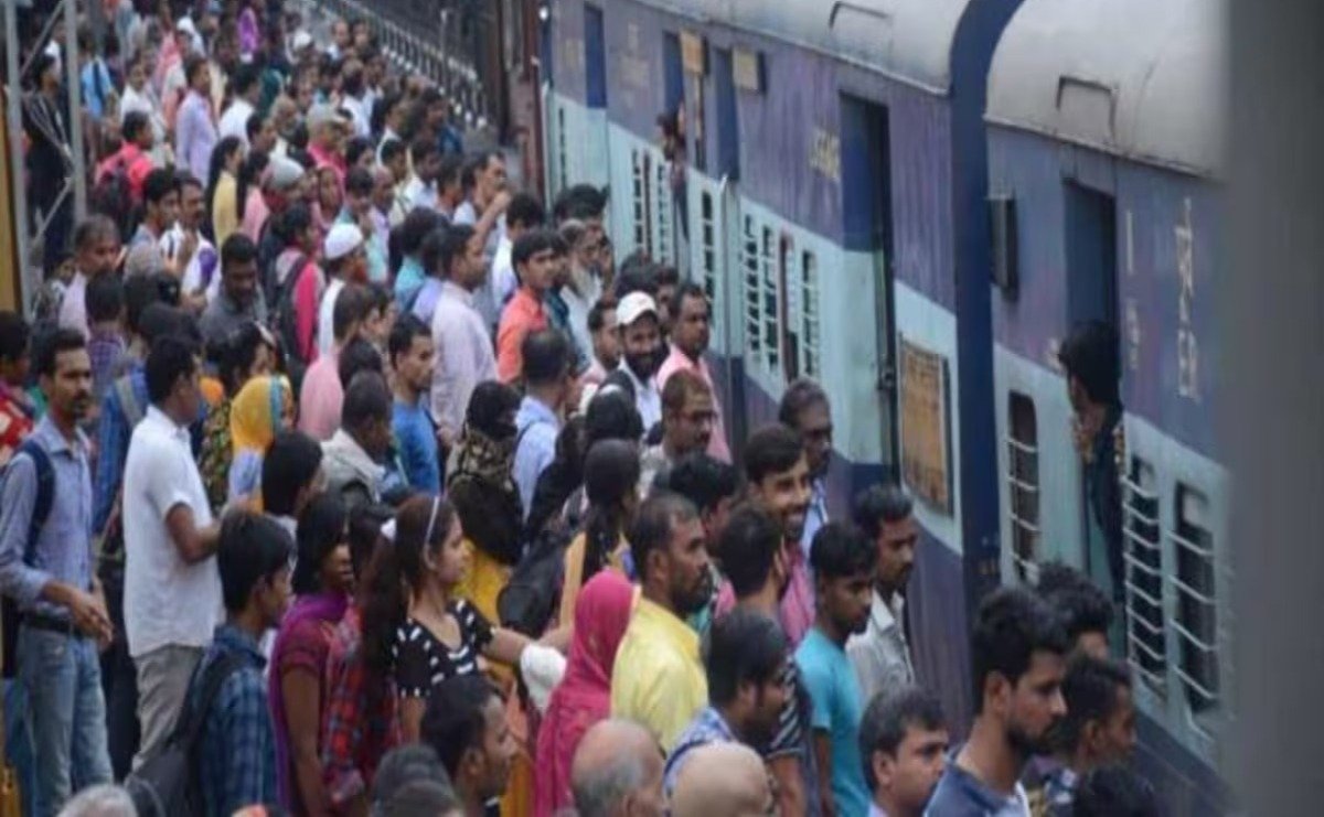 दिवाली-छठ पर प्रवासियों की बढ़ीं मुश्किलें, हो सकती है परेशानी