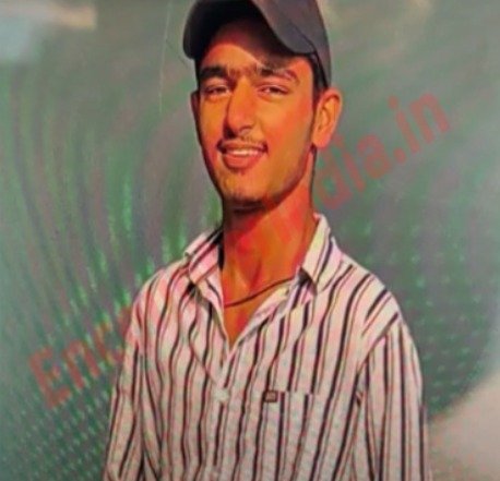 सनसनीखेज वारदात, कोचिंग सेंटर के बाहर छात्र को तेजधार हथियारों से काटा, मचा हड़कंप