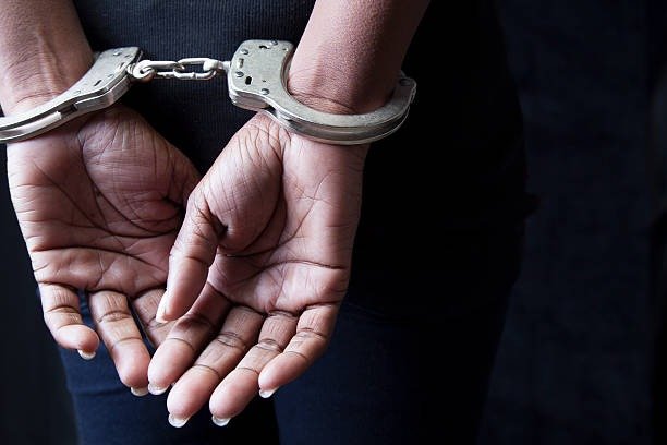 Jalandhar News: बिना License के बेच रहा था पटाखे, पुलिस ने किया गिरफ्तार