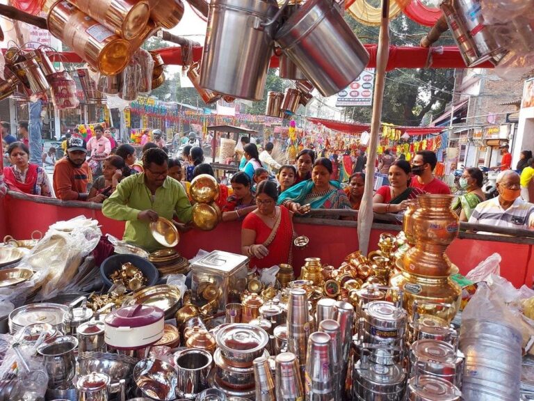 Dhanteras आजः जानें विधि; मुहूर्त, मंत्र और खरीदारी का समय