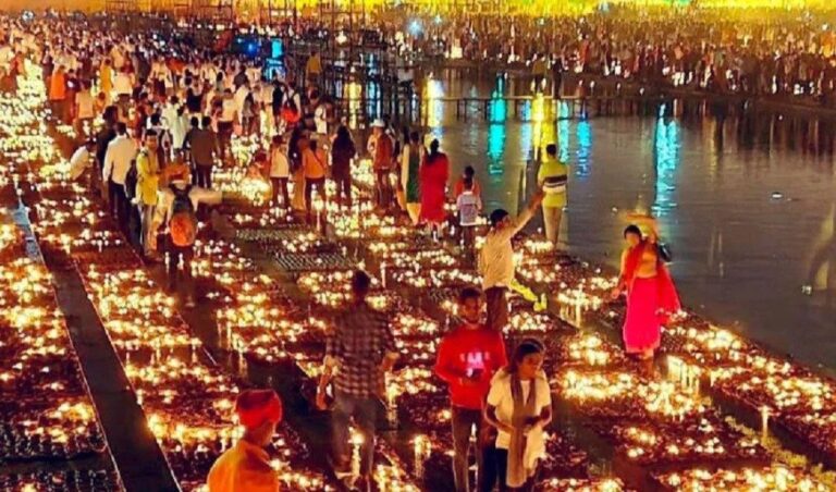 25 लाख दीयों से जगमगाई राम नगरी, बना वर्ल्ड रिकॉर्ड