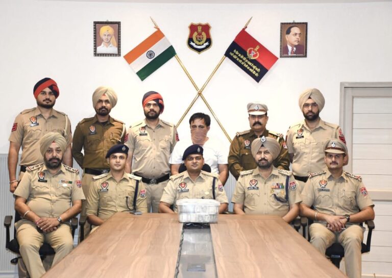 Punjab News : Drug Racket चलाने वाला जुआरी 22.41 लाख की नकदी और अफीम सहित गिरफ्तार