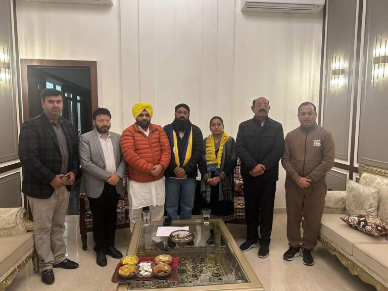 Jalandhar News: BJP को झटका, एक और पार्षद AAP Party में हुआ शामिल