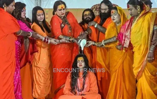 Film Actress ममता कुलकर्णी को Mahamandaleshwar बनाने पर हुआ विवाद