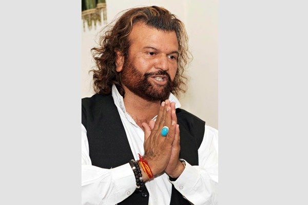 Jalandhar के मशहूर सूफी गायक Hans Raj Hans के घर में शोक की लहर