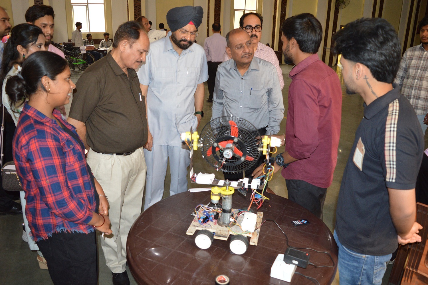 Jalandhar News: Mehar Chand Polytechnic College में महात्मा Hansraj Technical मेला लगाया