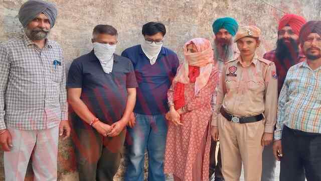 Punjab News: पूर्व विधायक के पुत्र और पुत्रवधू, EO, Clerk पर लगे फंडों में हेराफेरी के आरोप, देखें वीडियो