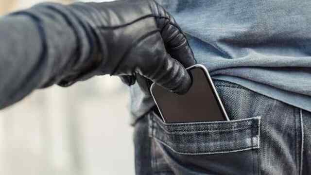 Mumbai News: मोहर्रम जुलूस मे चोरो का आतंक, पुलिस कर्मी के I Phone सहित 40 मोबाइल चोरी