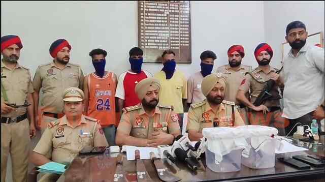 Jalandhar News: कत्ल, चोरी लूटपाट सहित 25 वारदातों में शामिल 4 आरोपी हथियारों सहित गिरफ्तार, देखें वीडियो