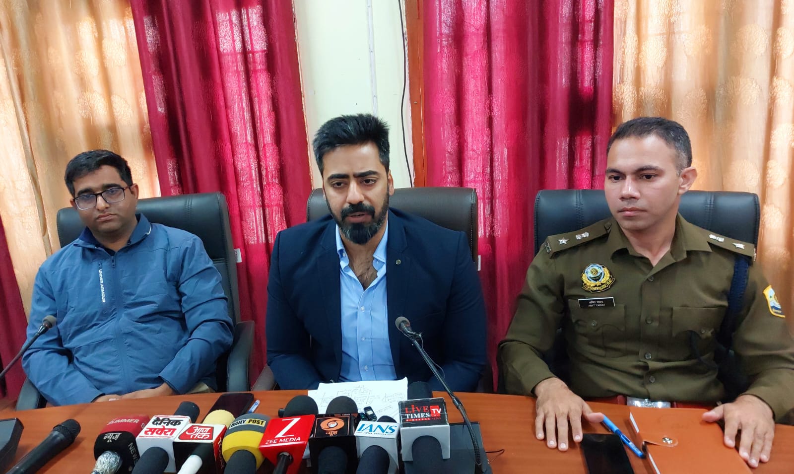 Himachal News: ऊना में कानून व्यवस्था पर जिला प्रशासन का कड़ा रुख, देखें LIVE