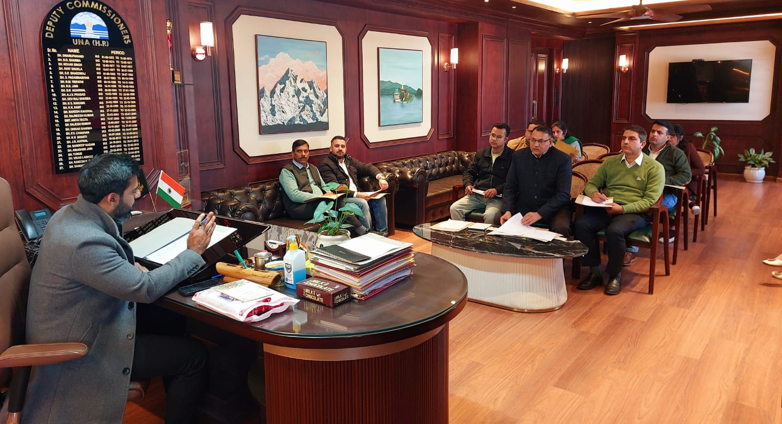 ऊना जिले में खाद्य सुरक्षा मानकों के कड़े पालन को लेकर उपायुक्त ने दिए सख्त निर्देश