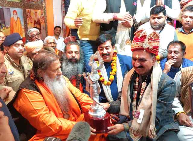 मुख्यमंत्री ने श्री राधाकृष्ण मंदिर कोटला कलां के धार्मिक उत्सव में लिया भाग