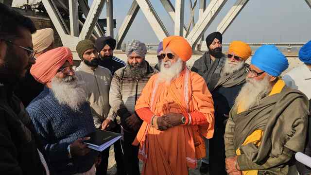 Jalandhar News: धुसी बांध पर‌ पहुंचे सांसद संत सींचेवाल ने दिए निर्देश
