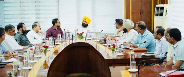 लुधियाना में मानसून के दौरान लोगों की सुविधा के लिए 1700 सीसीटीवी कैमरों वाला ‘मानसून वॉर रूम’ स्थापित