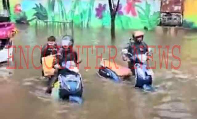 बारिश को लेकर 6 जिलों में Red Alert , Schools-Colleges बंद, यूनिवर्सिटी में टली परीक्षाएं