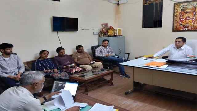 स्वच्छ शहर की दिशा में नगर निगम सख्त, झुग्गियों में शौचालय व्यवस्था सुनिश्चित करने के निर्देश