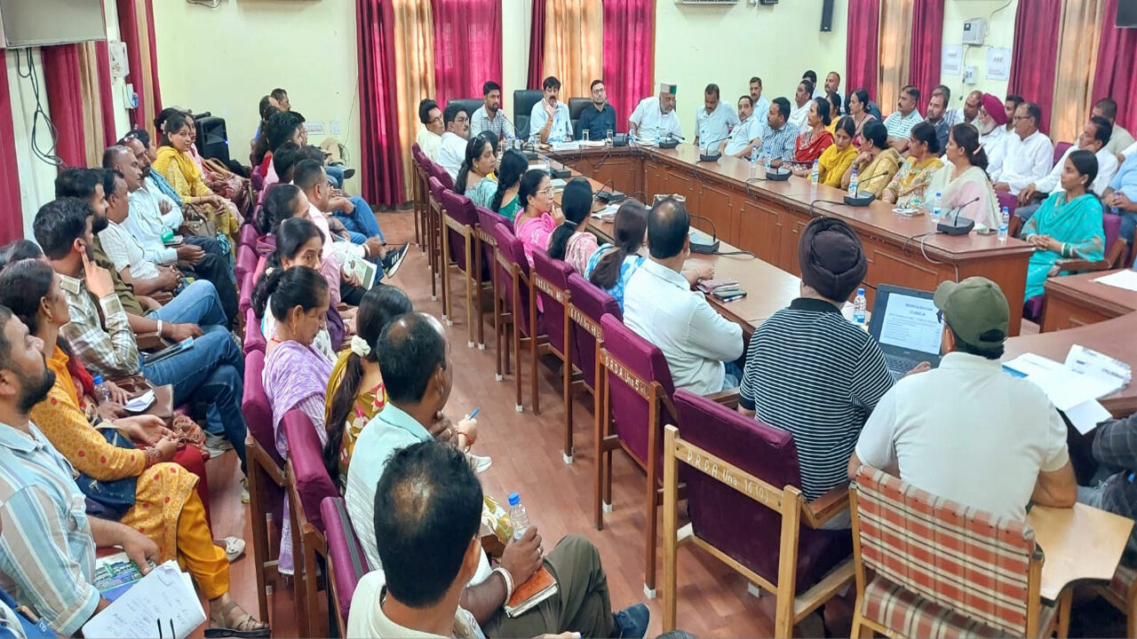 समयबद्ध और गुणवत्तापूर्ण ढंग से पूरे हों विकास कार्य : विवेक शर्मा