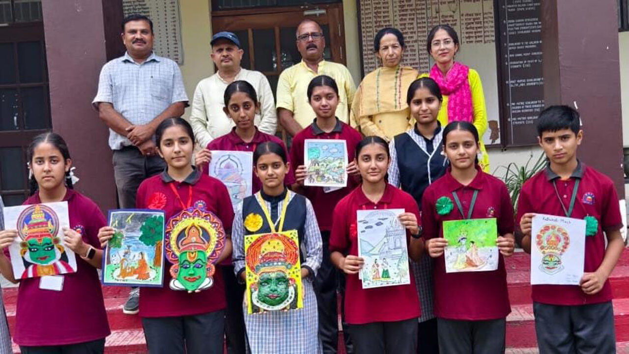 बंगाणा के हटली स्कूल में संस्कृति और रचनात्मकता का संगम, ‘एक भारत श्रेष्ठ भारत के तहत चित्रकला प्रतियोगिता आयोजित