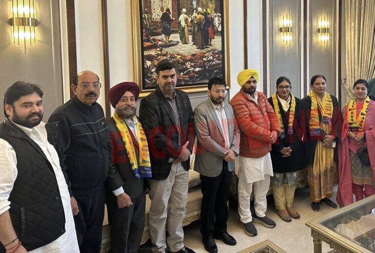 Jalandhar News: Congress के बाद BJP को झटका, आजाद सहित 2 पार्षद AAP Party में हुए शामिल