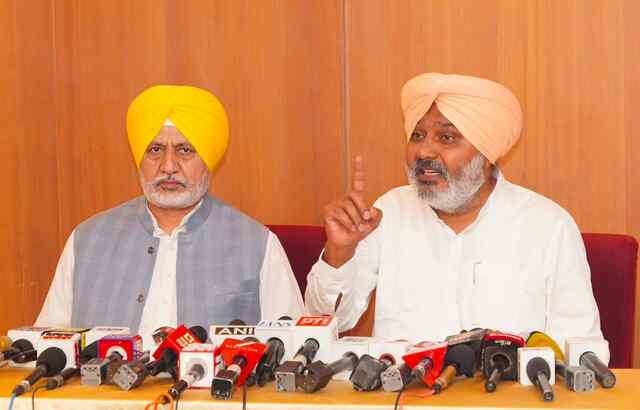 Punjab News: फर्जी वीडियो मामले में AAP का DGP से हस्तक्षेप की मांग, CM भगवंत मान को बदनाम करने की साजिश रचने वालों पर कार्रवाई की मांग