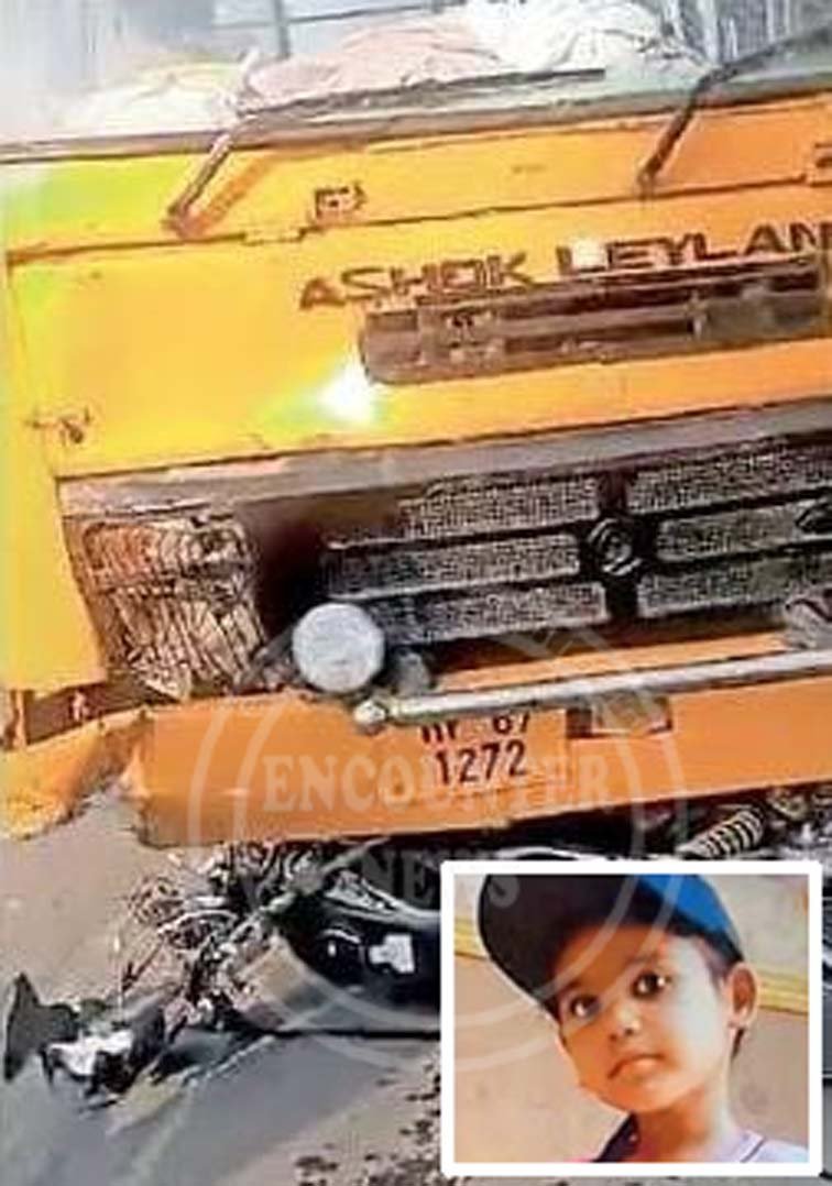 Punjab News: School Bus और Bike की टक्कर में 8 वर्षीय Sirat की मौत, दपंति सहित डेढ़ वर्षीय बच्ची घायल