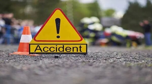 अज्ञात वाहन ने बाइक सवार 3 युवकों को मारी जबरदस्त टक्कर, मौत