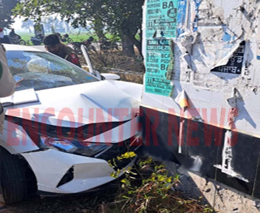 Punjab News: दिन दहाड़े हादसा ग्रस्त गाड़ी छोड़कर नई Kia Car छीनकर लुटेरे फरार