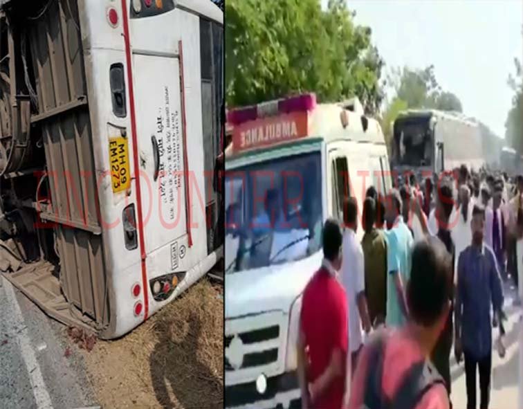 भीषण सड़क हादसे में पलटी Bus, 10 की मौत, कई घायल, देखें वीडियो