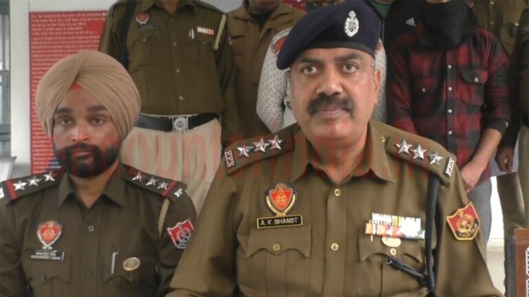 Punjab News : एक्टिव से ढाई लाख रुपये चोरी करने का मामला सुलझा, देखें वीडियो