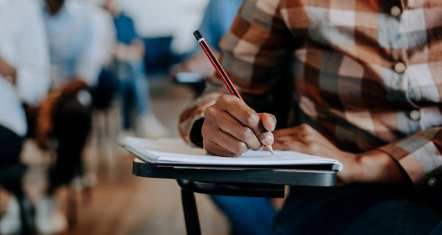 AI का Use करना Student को पड़ा महंगा, फेल होने पर High Court पहुंचा मामला