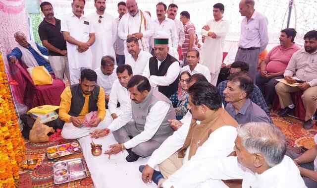 उपमुख्यमंत्री ने 37 करोड़ के घालूवाल-झलेड़ा डबल लेन पुल का किया शिलान्यास