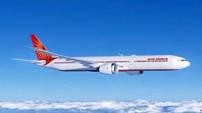 Air India की फ्लाइट में Emergency Alert, आसमान में चक्कर काट रहा विमान